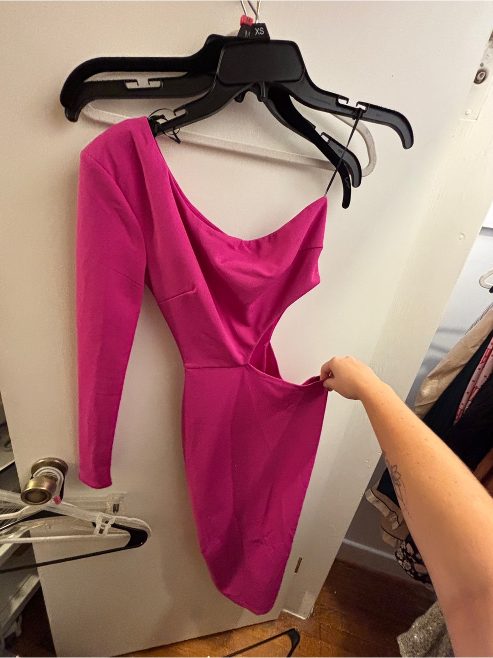 Asymmetrical One-Sleeve Fuchsia Bodycon Dress